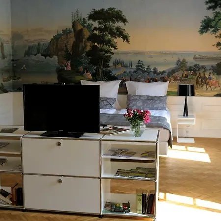 Heiligenthaler Hof 公寓式酒店 朗道因德普法尔茨