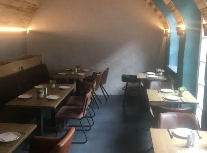 Heiligenthaler Hof 公寓式酒店 朗道因德普法尔茨